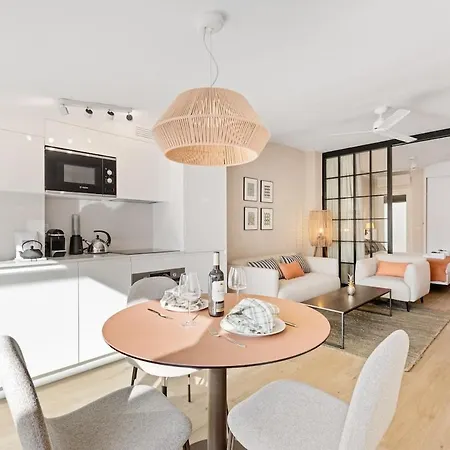 Pineapple Arriola Penthouse *