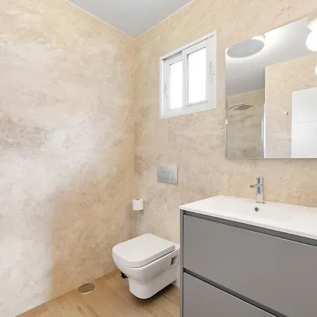 Pineapple Arriola Penthouse Apartment Malaga